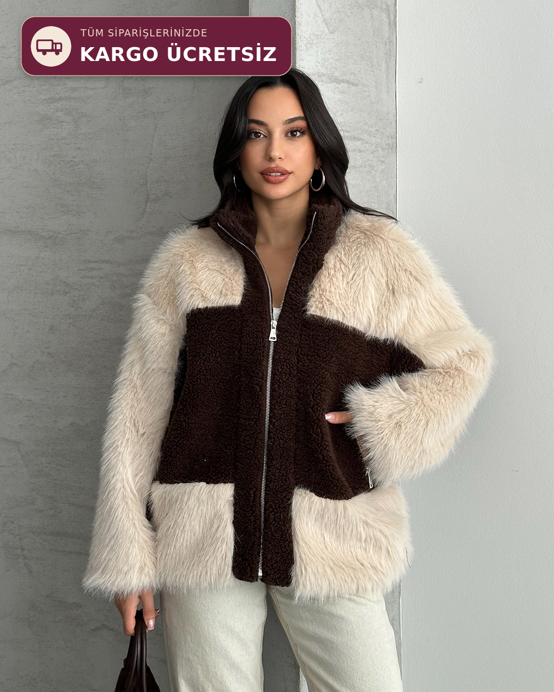 Kahverengi Kürk Detaylı Fermuarlı Peluş Mont