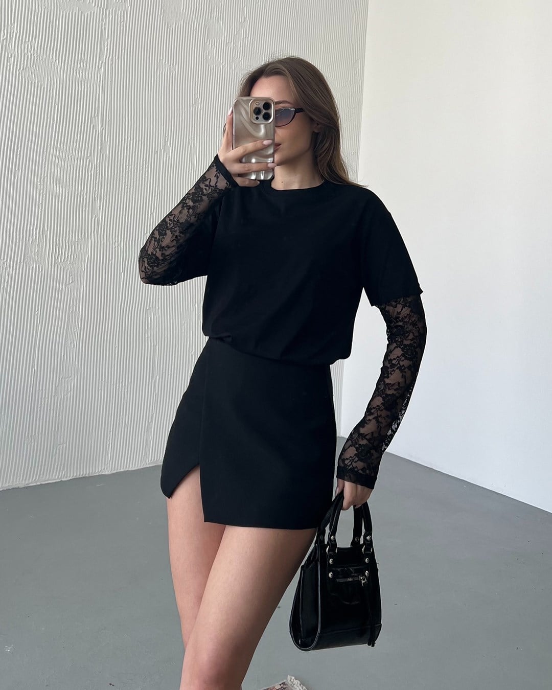 Kolu Dantelli Siyah Tişört