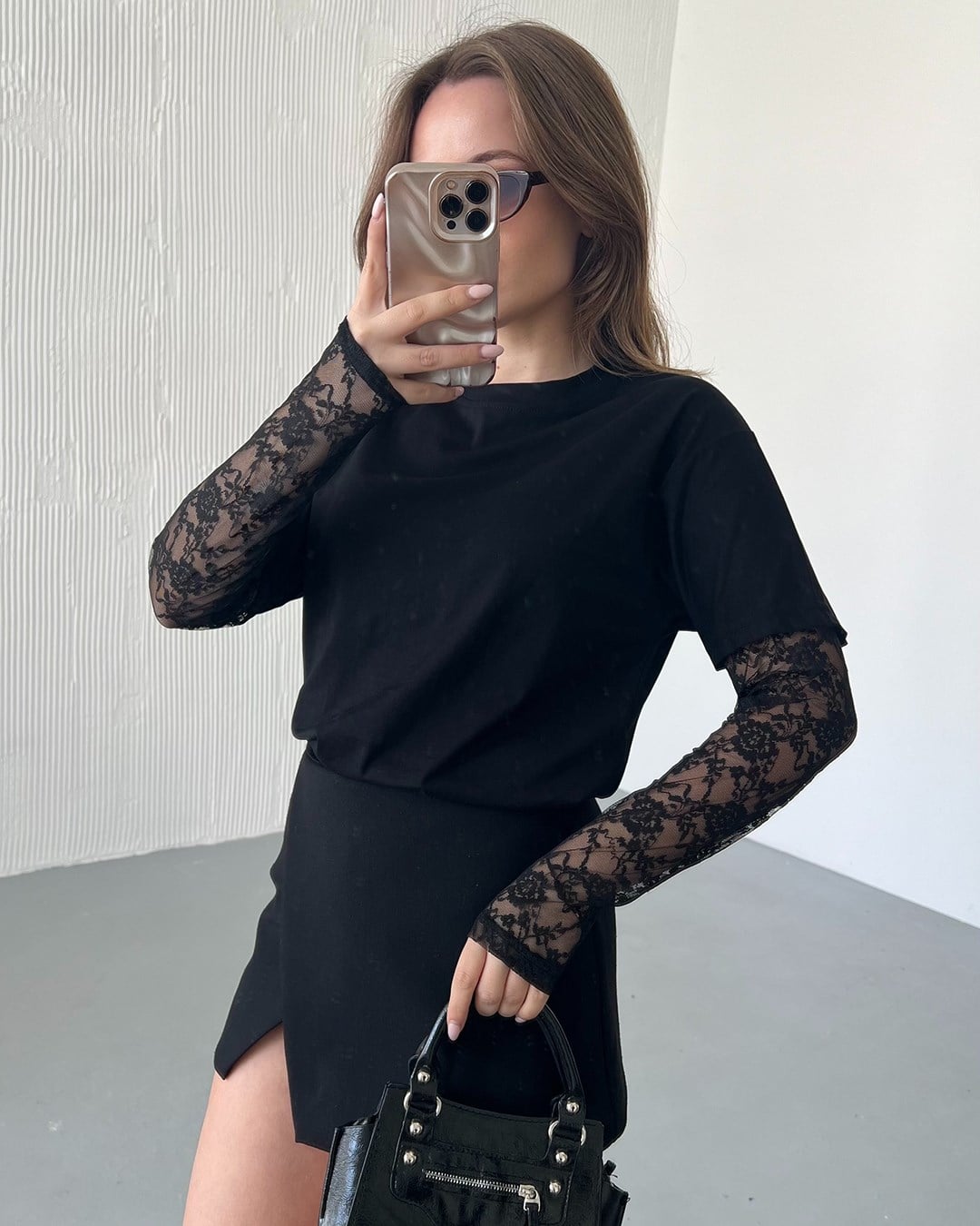 Kolu Dantelli Siyah Tişört