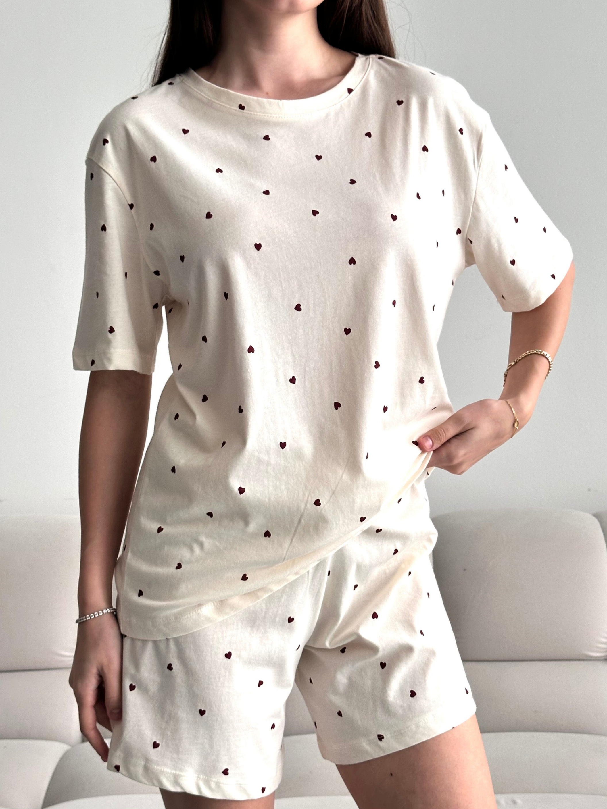 Love Mini Kalp Desenli Şortlu Pijama Takımı