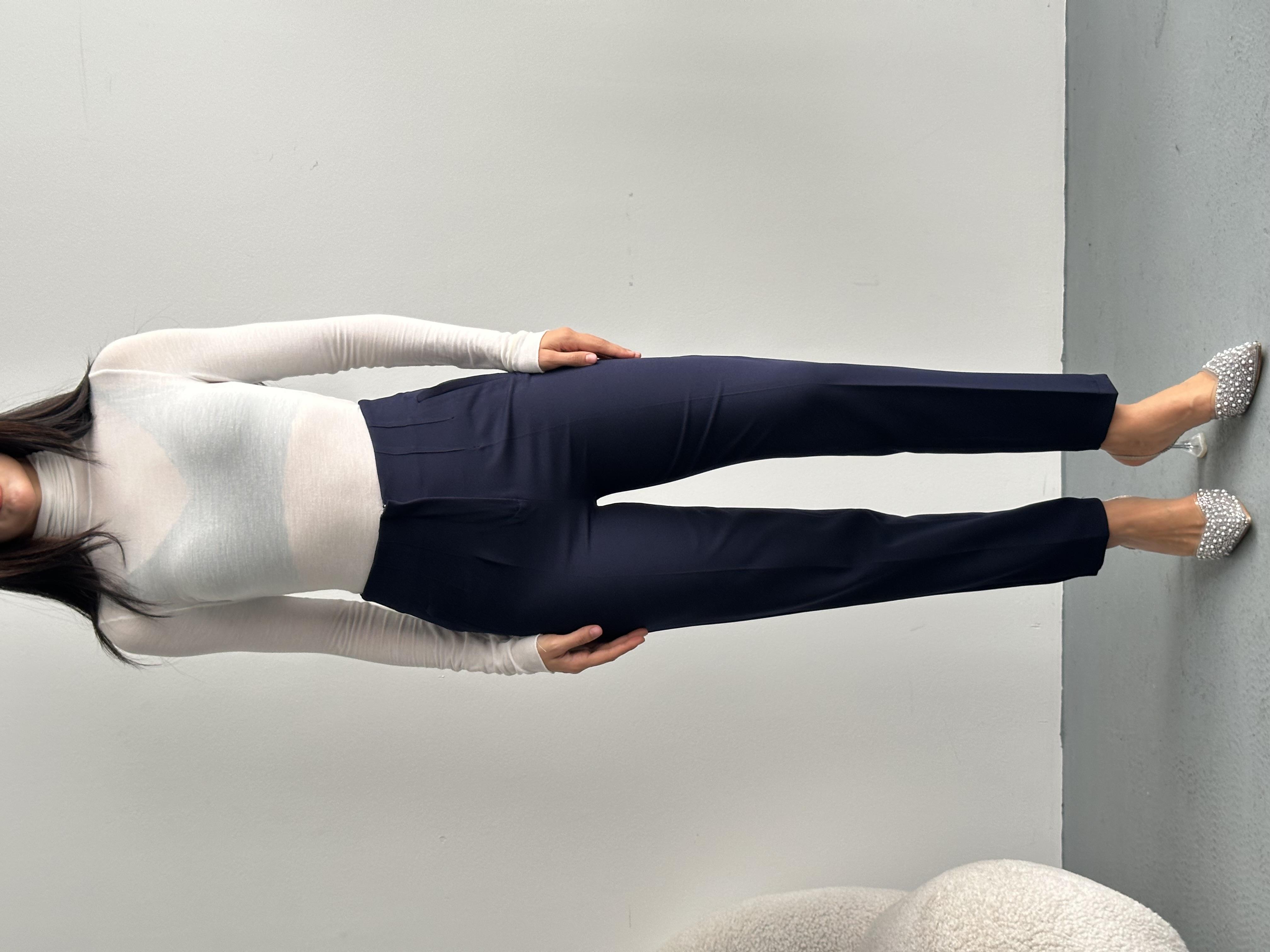 Modern Kesim Yüksek Bel Lacivert Pantolon