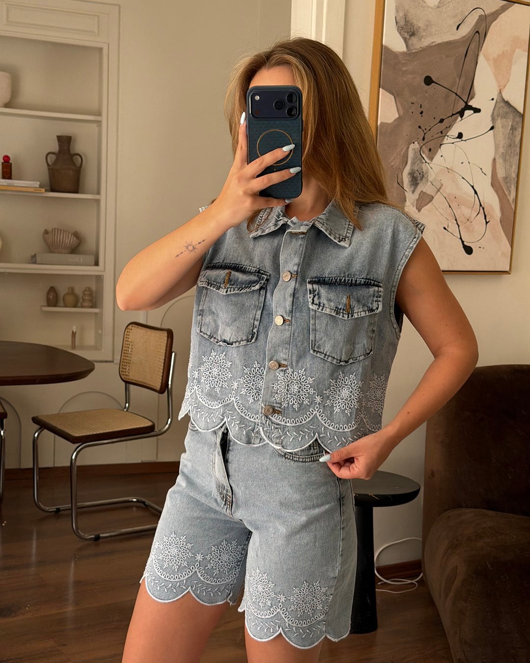 Nakış Detaylı Denim Yelek Şort Takım