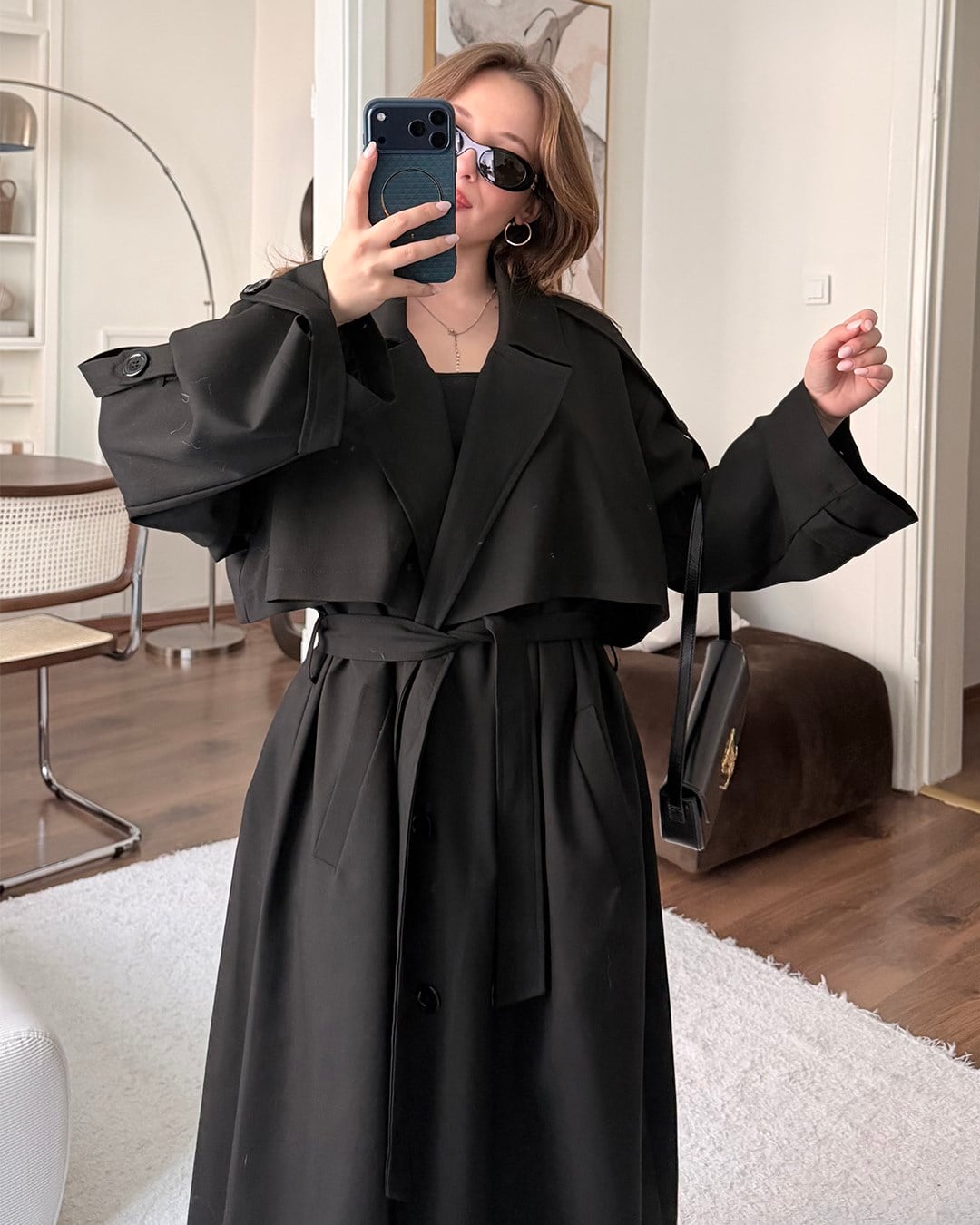 Oversize Kemerli Uzun Siyah Trençkot