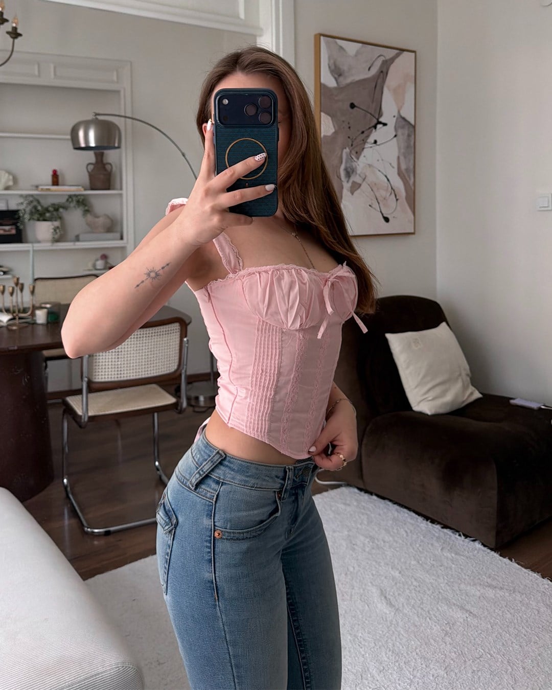 Pembe Dantel Detaylı Fiyonk Yaka Büstiyer