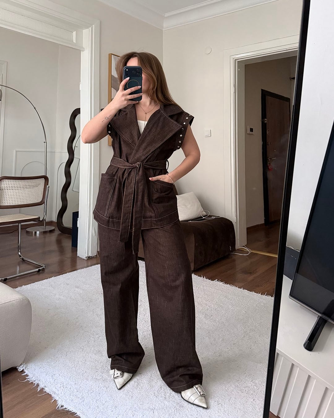 Luxe Denim Dokulu Kahverengi Yelek Pantolon Takım