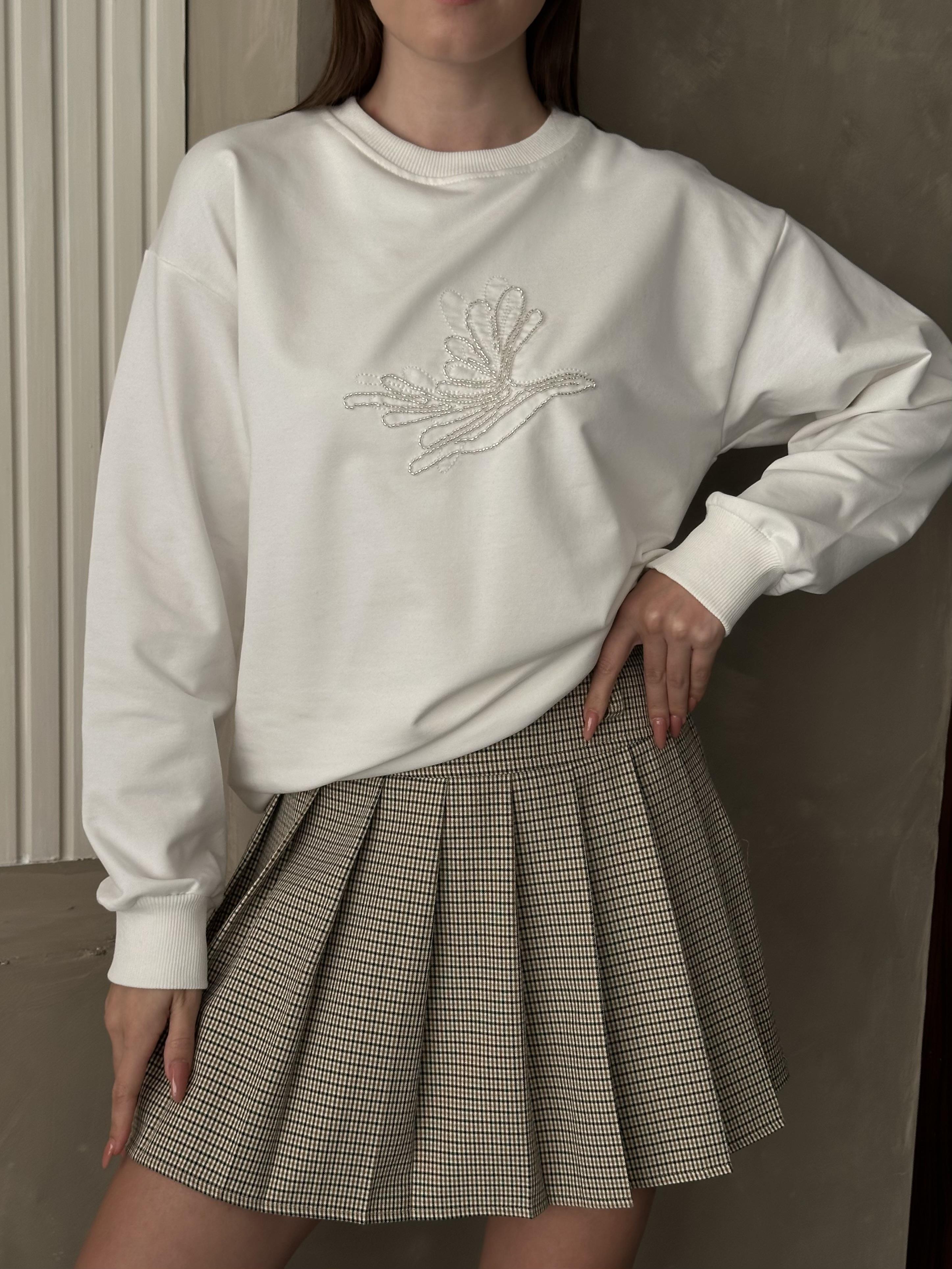 Taş Detaylı Unisex Beyaz Sweatshirt