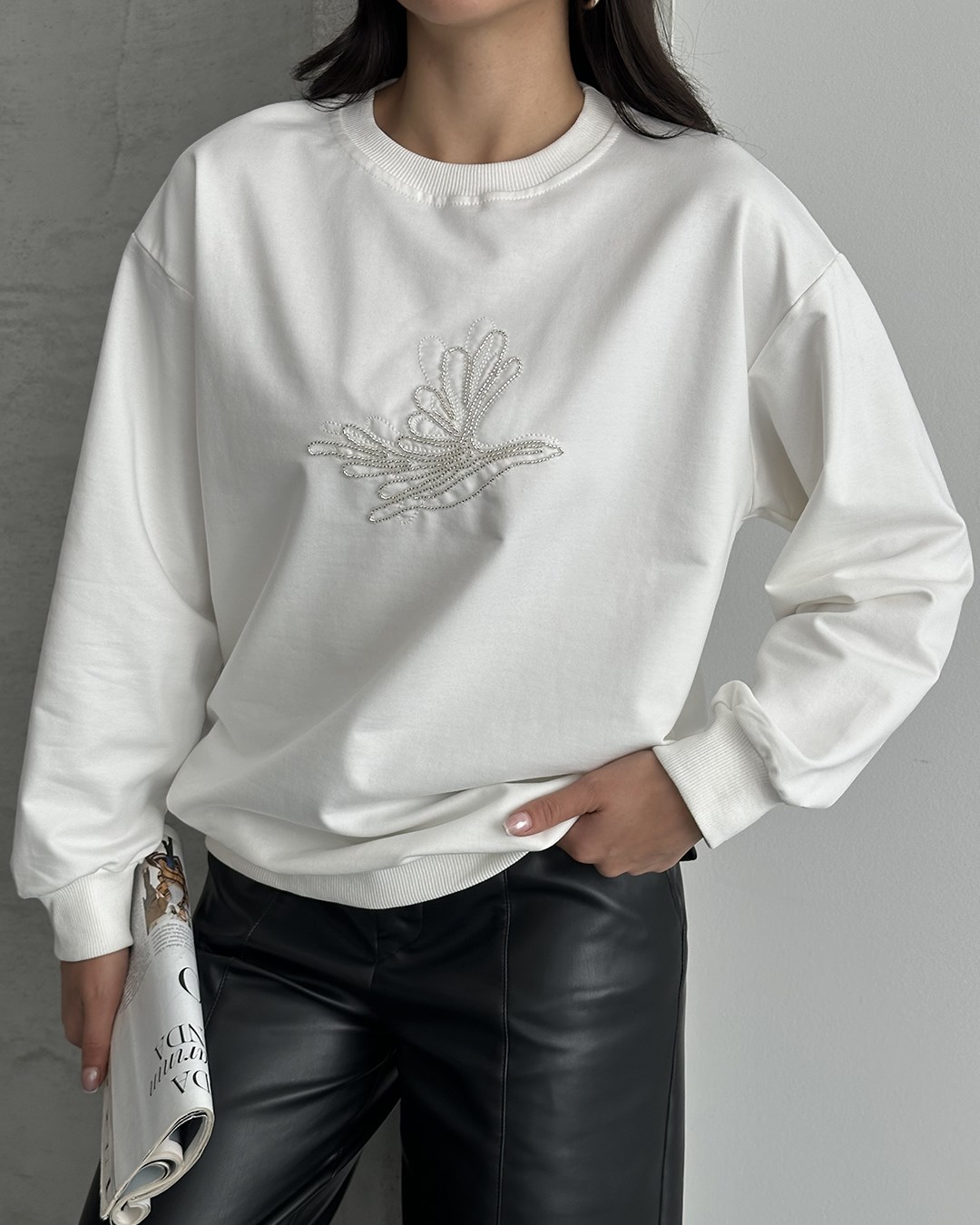 Taş Detaylı Unisex Beyaz Sweatshirt