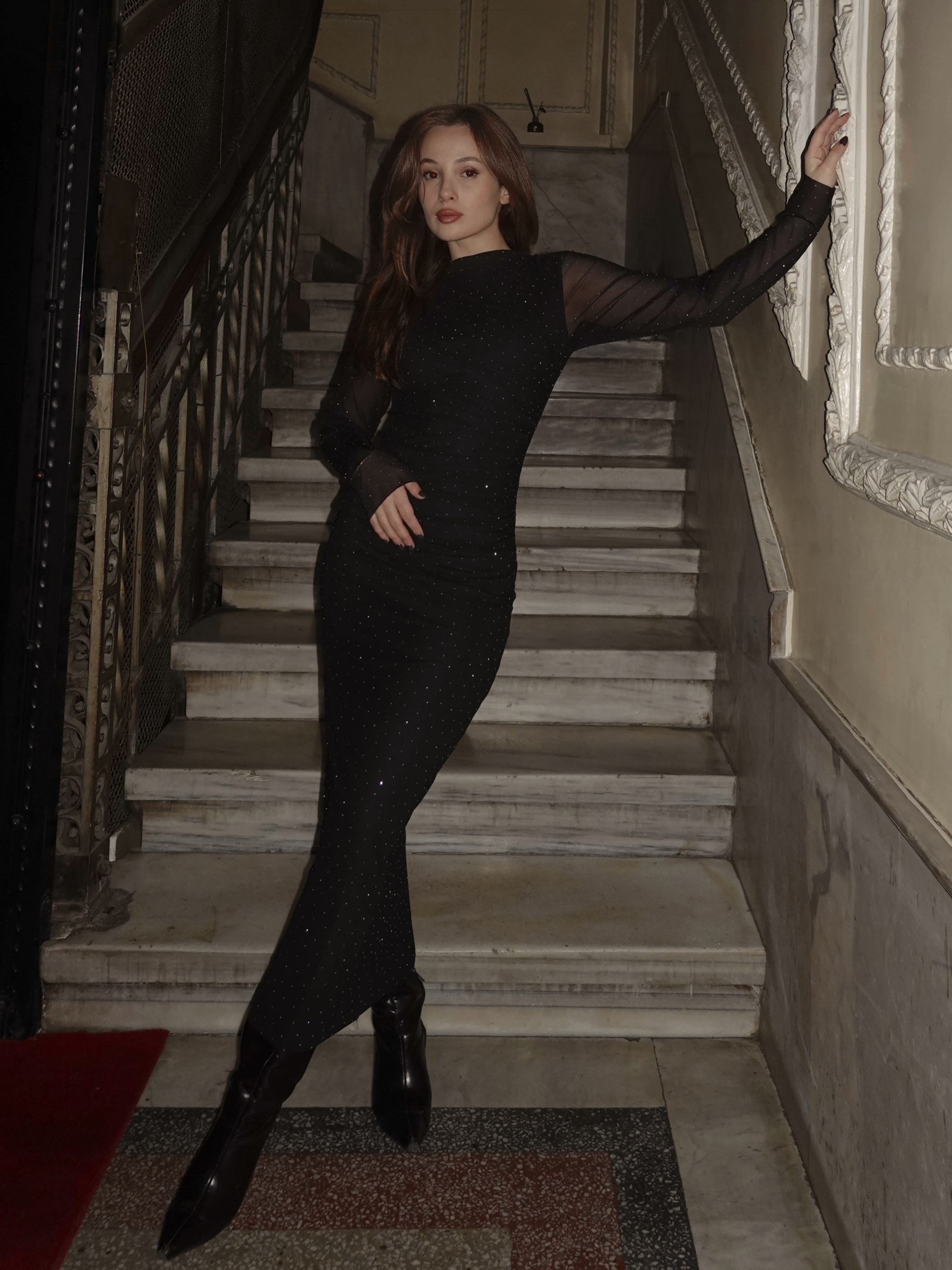 Taşlı Drapeli Siyah Uzun Elbise