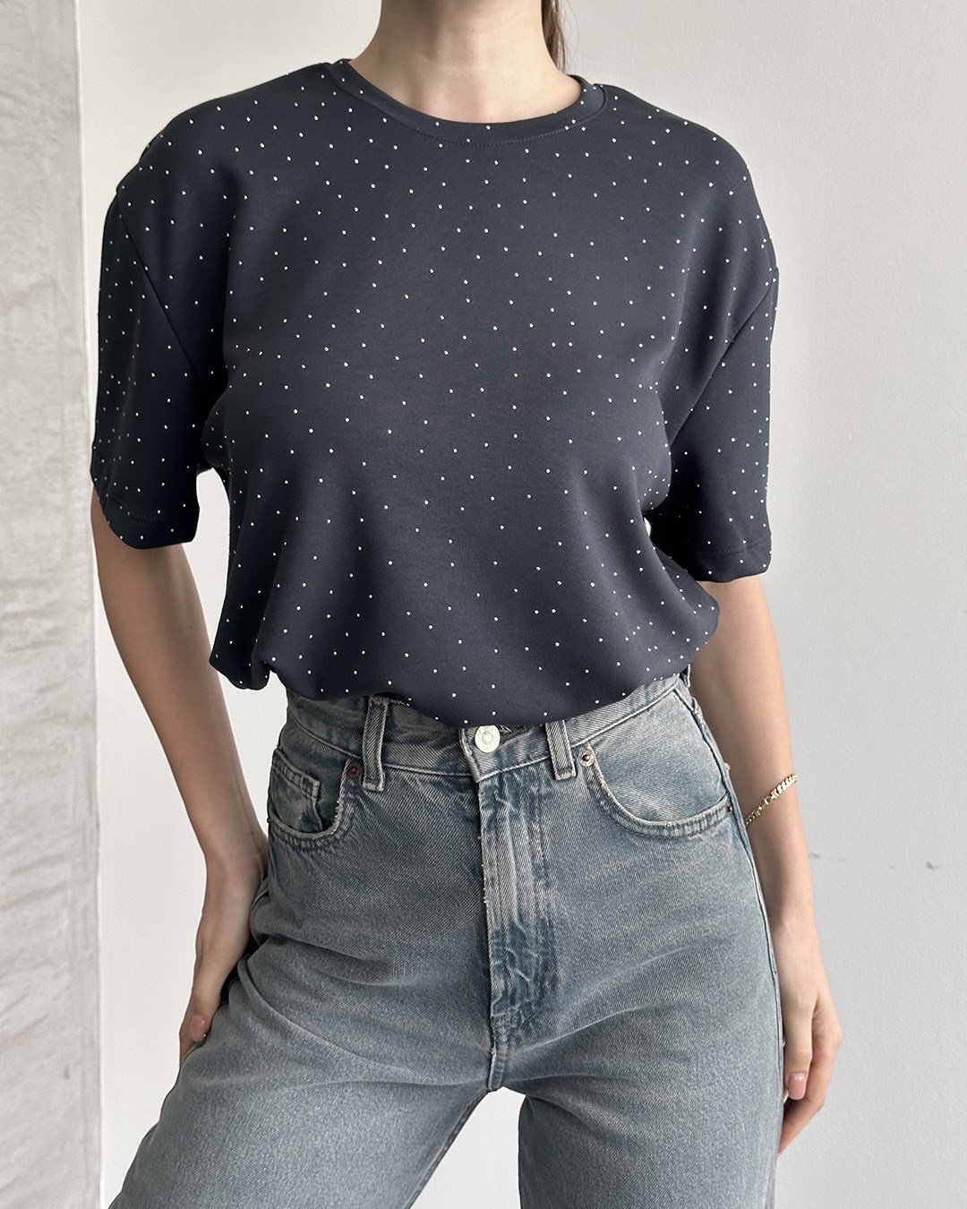 Taşlı Oversize Antrasit Tişört