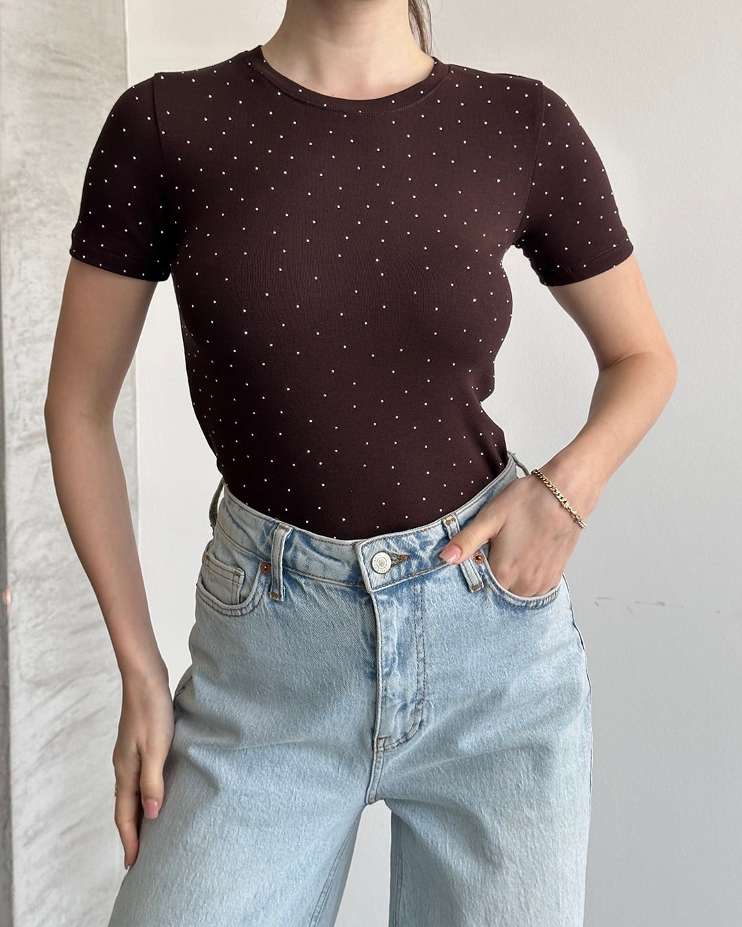 Taşlı Slim Fit Kahverengi Tişört 