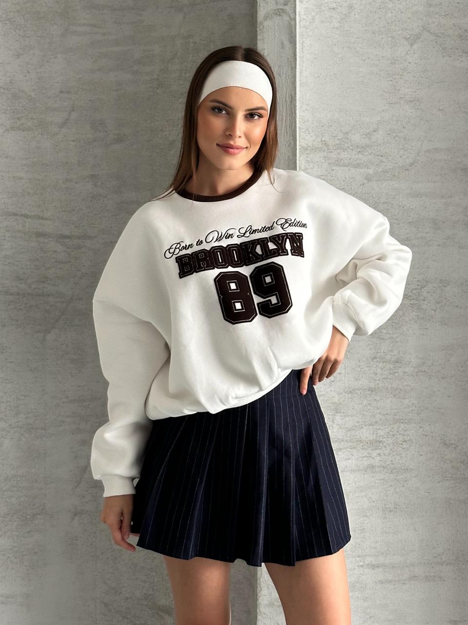 89 Brooklyn Nakışlı Beyaz Sweatshirt