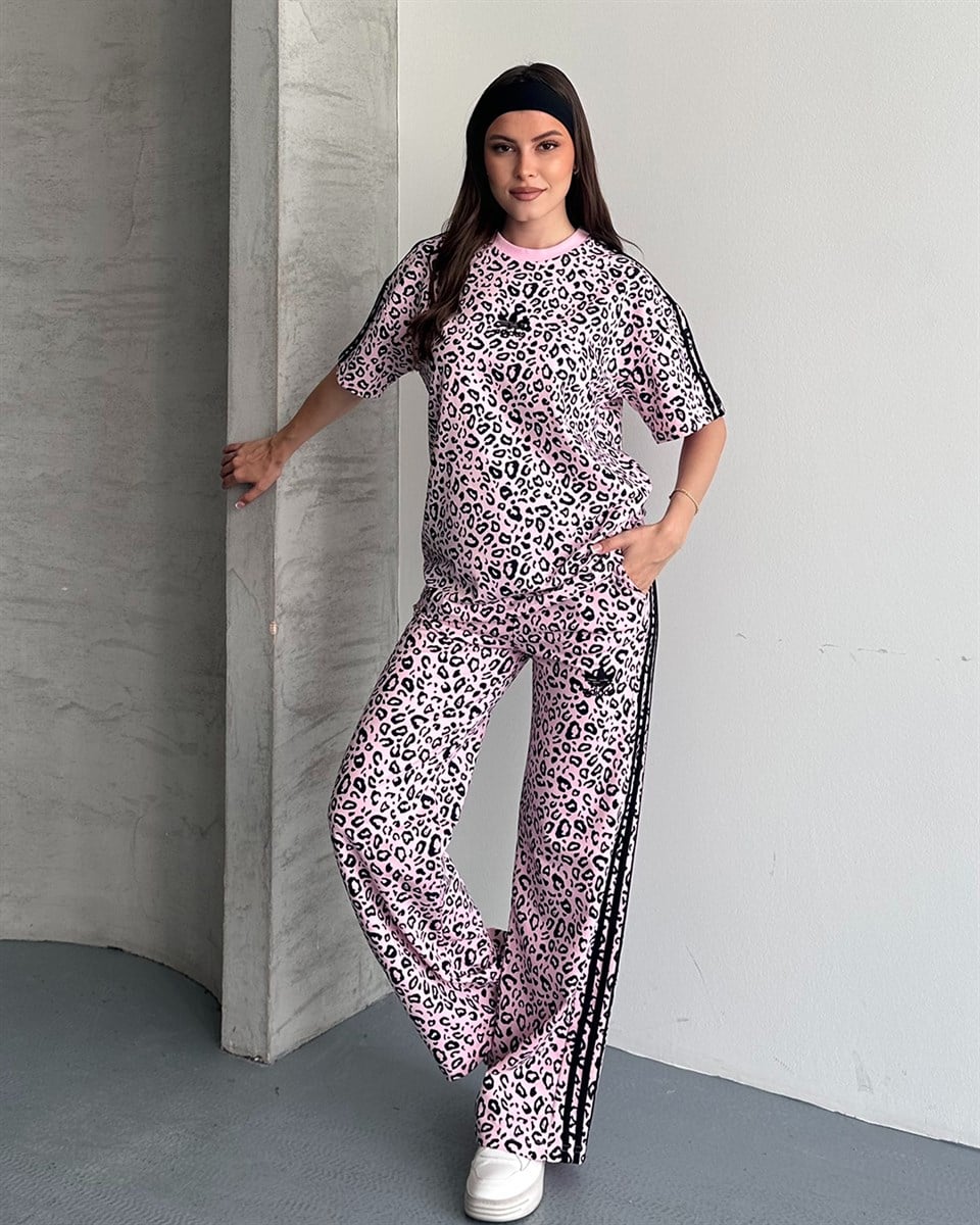 Ad Pembe Leoparlı Eşofman Takımı