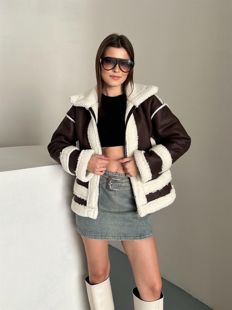 Bej Peluş Deri Kahverengi Mont