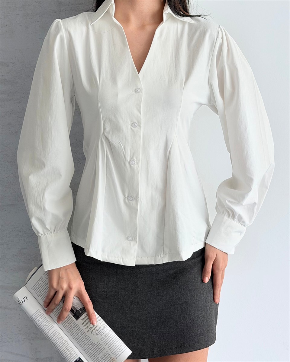 Bel Oturtmalı V Yaka Ekru Gömlek