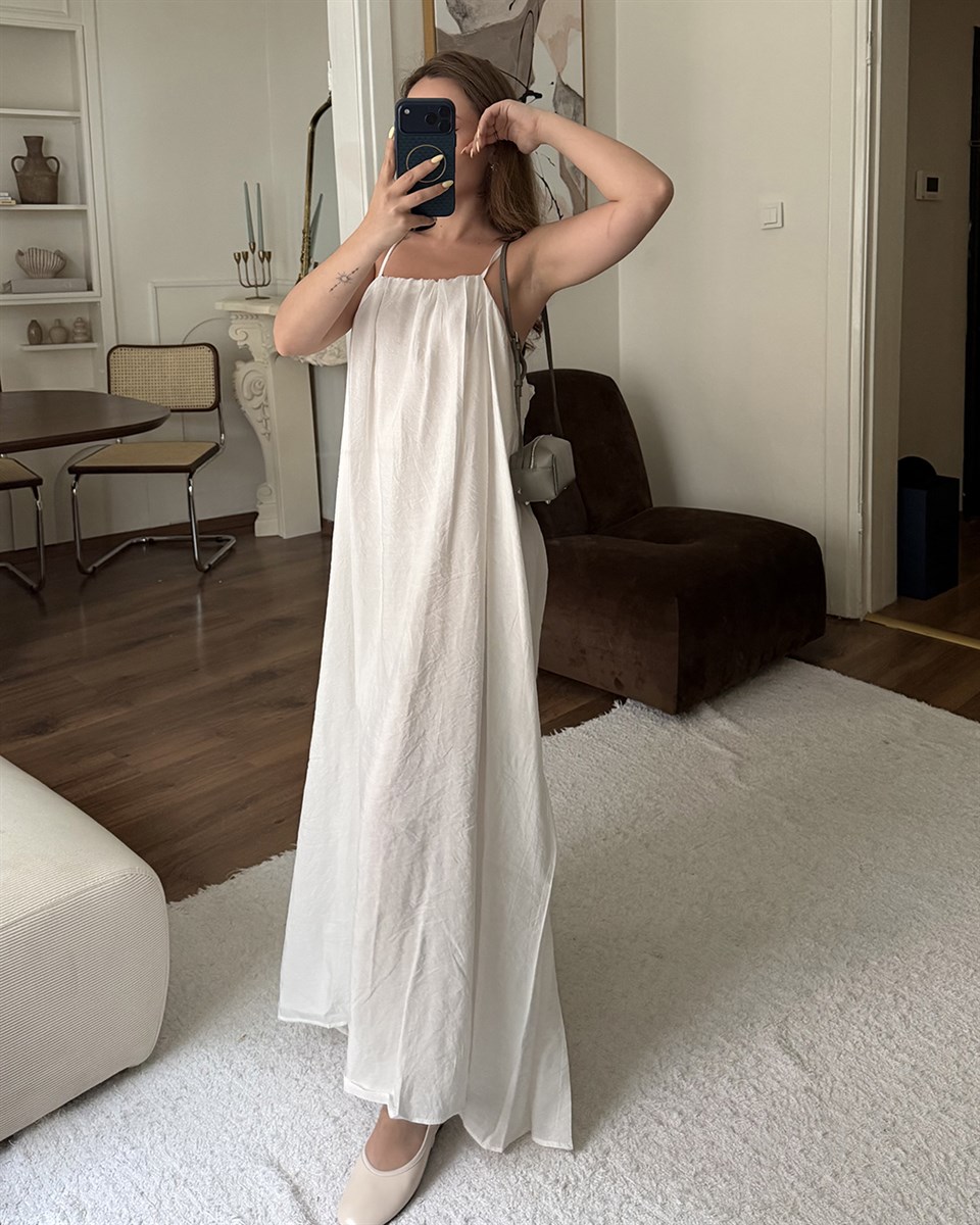 Beyaz Halter Yaka Maxi Elbise