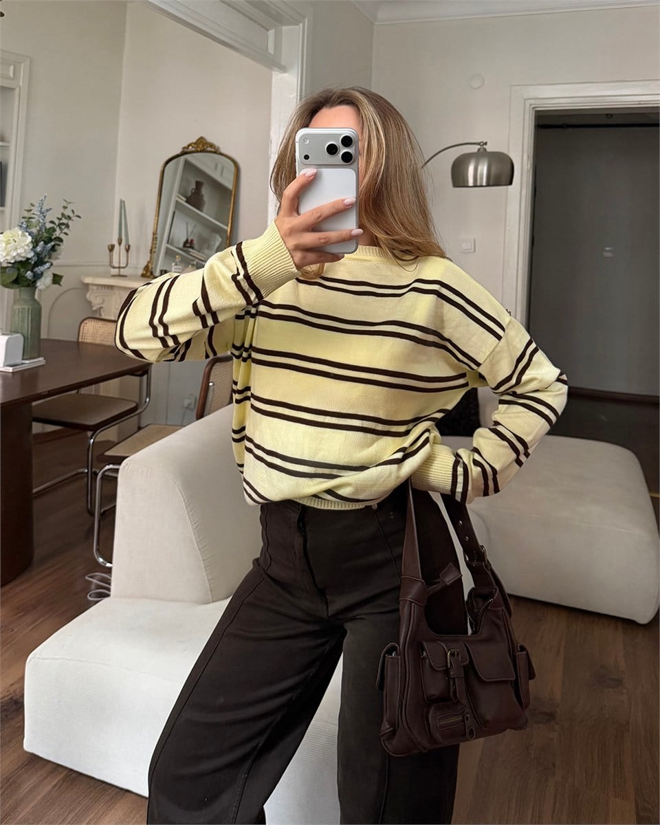 Bisiklet Yaka Çizgili Oversize Sarı Triko Kazak