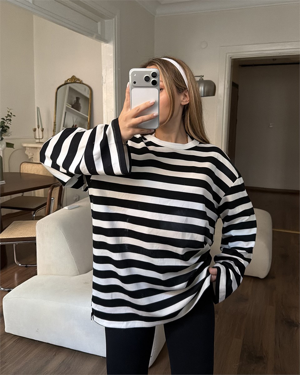 Bisiklet Yaka Çizgili Oversize Uzun Kollu Siyah Tişört