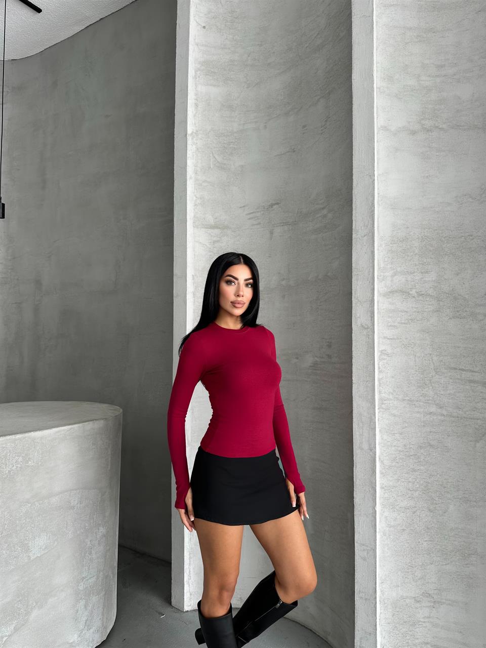 Bisiklet Yaka Parmak Geçmeli Bordo Bluz