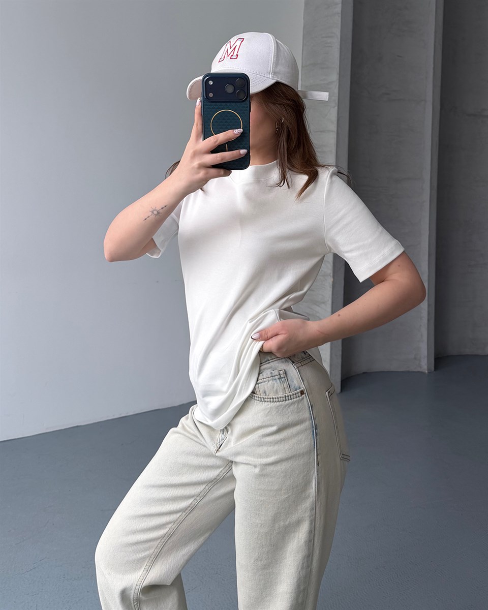Bisiklet Yaka Unisex Beyaz Tişört