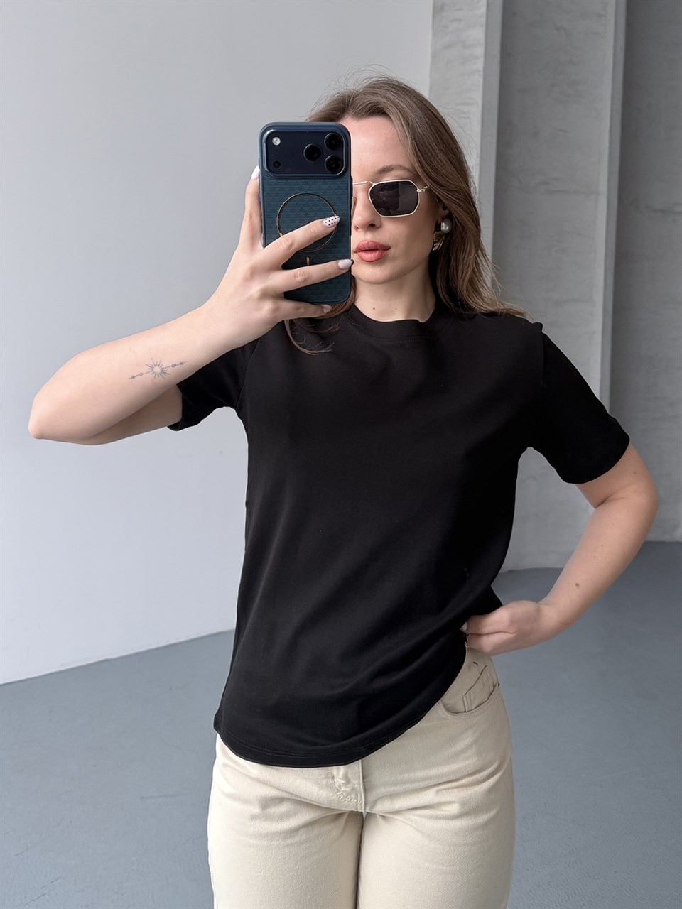 Bisiklet Yaka Unisex Siyah Tişört