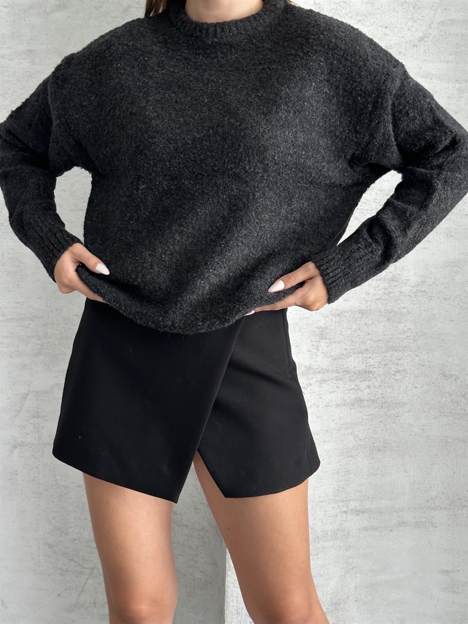 Bisiklet Yaka Yumuşak Siyah Oversize Kazak