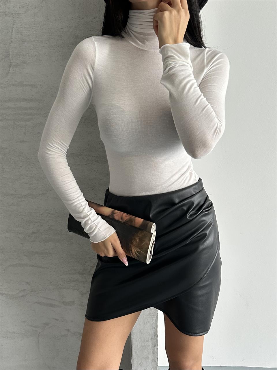 Boğazlı Beyaz Transparan Bluz