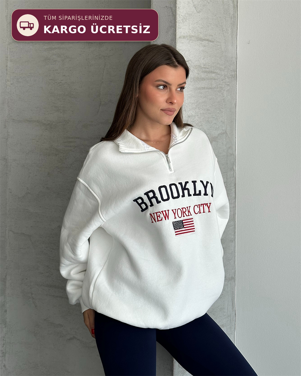 Brooklyn Nakışlı Fermuar Yaka Beyaz Sweatshirt