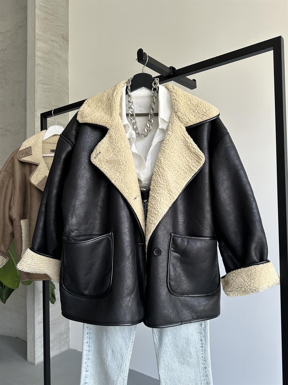 Büyük Cepli Casual Siyah Deri Ceket