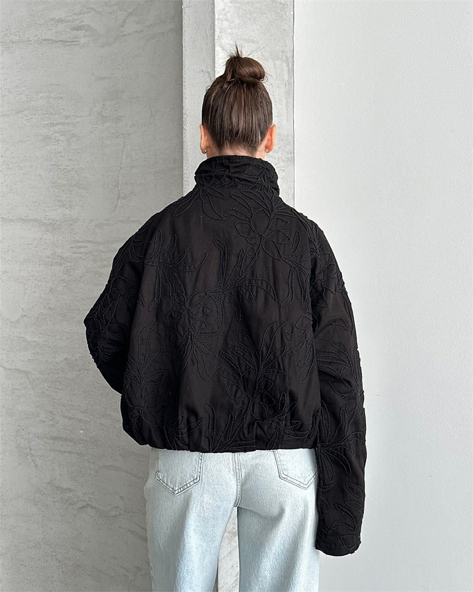 Çiçek Nakışlı Oversize Siyah Ceket