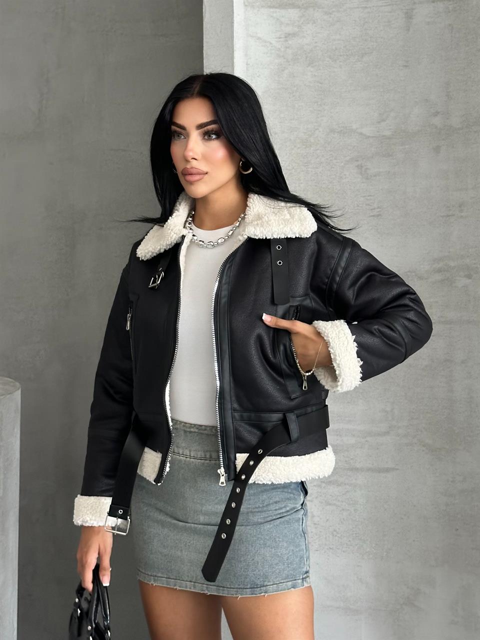 Crop Peluş Yaka Siyah Deri Ceket