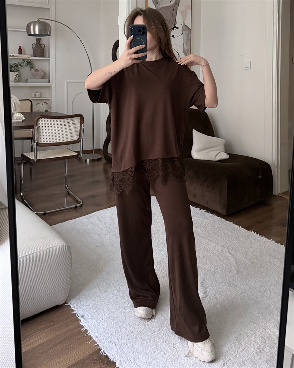 Dantel Detaylı Oversize Kahverengi Takım