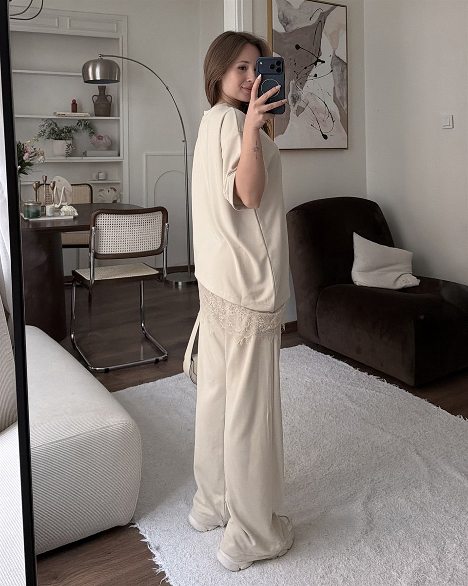 Dantel Detaylı Oversize Krem Takım