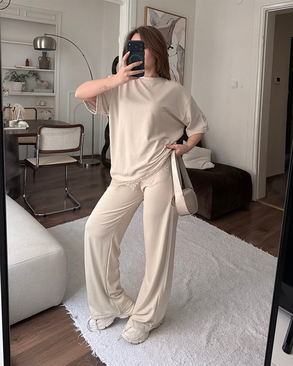Dantel Detaylı Oversize Krem Takım