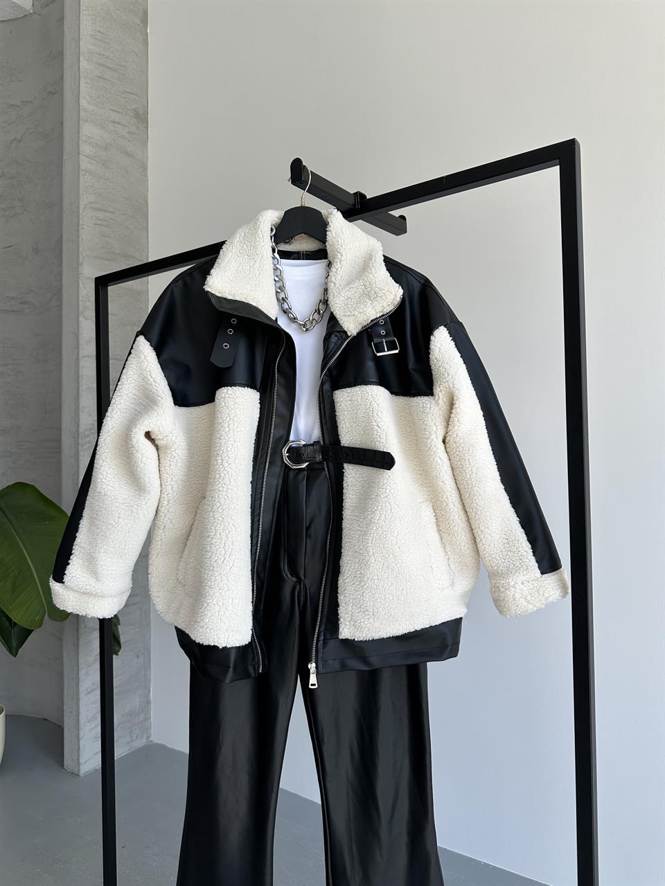 Deri Garnili Peluş Mont