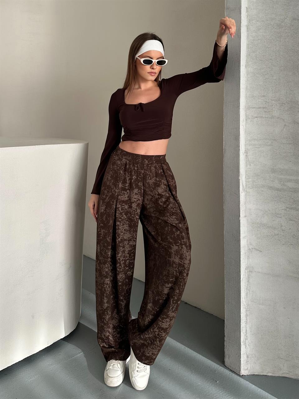 Dökümlü Geniş Kahverengi Şalvar Pantolon