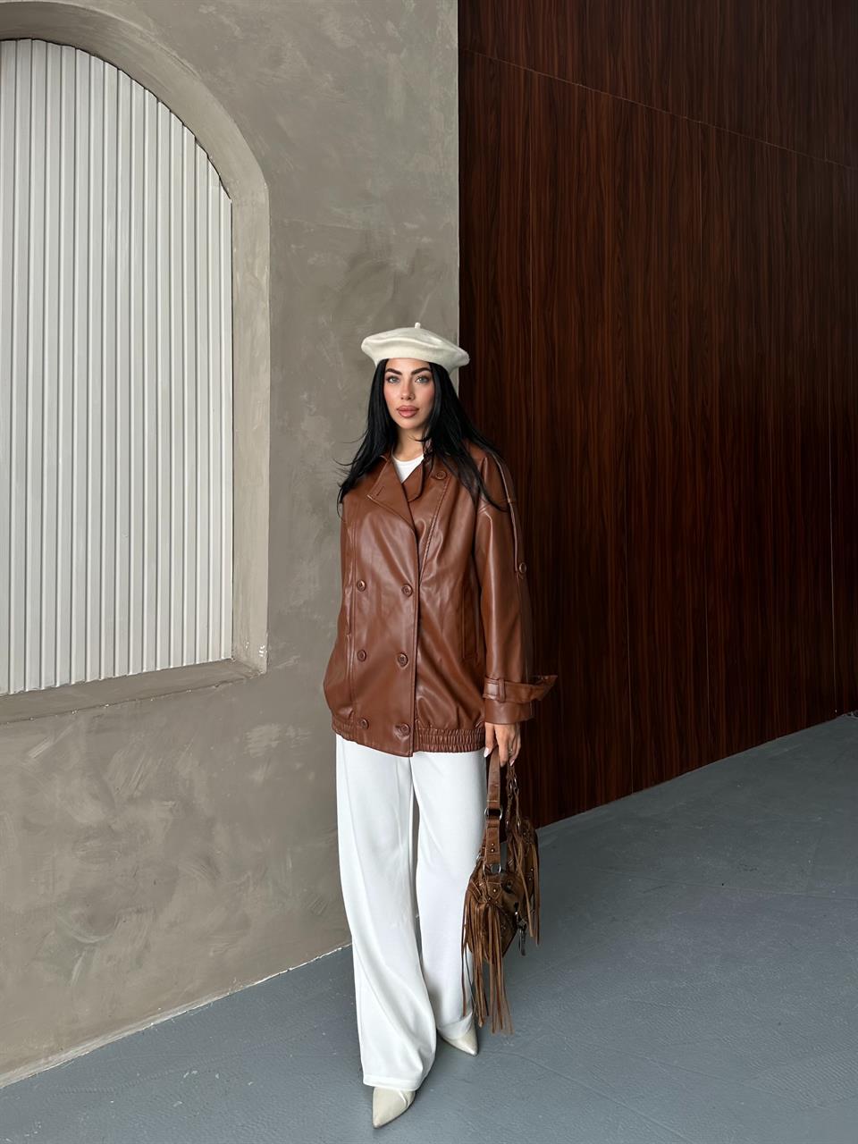 Düşük Omuzlu Oversize Kahverengi Deri Ceket