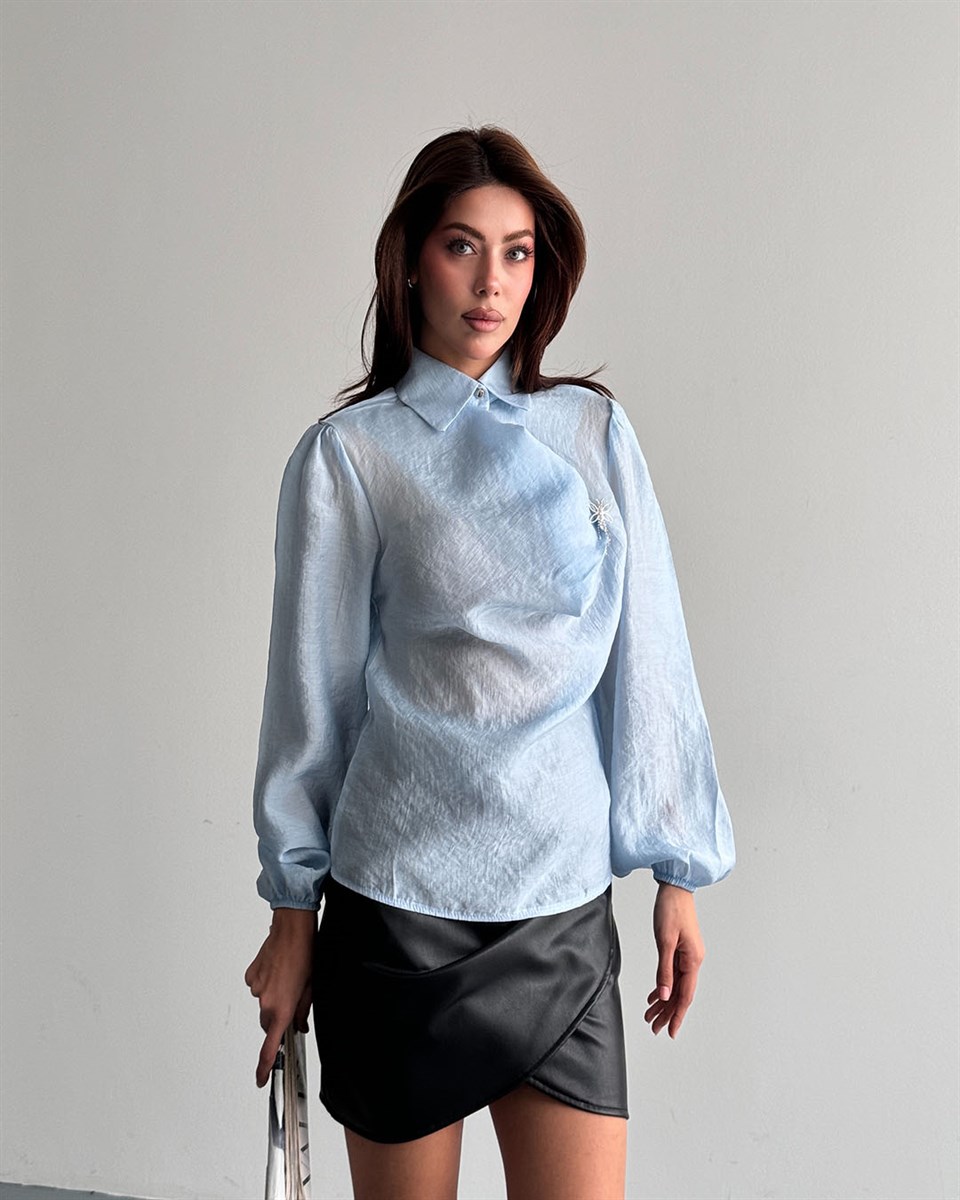 Elora Broş Detaylı Mavi Gömlek Bluz