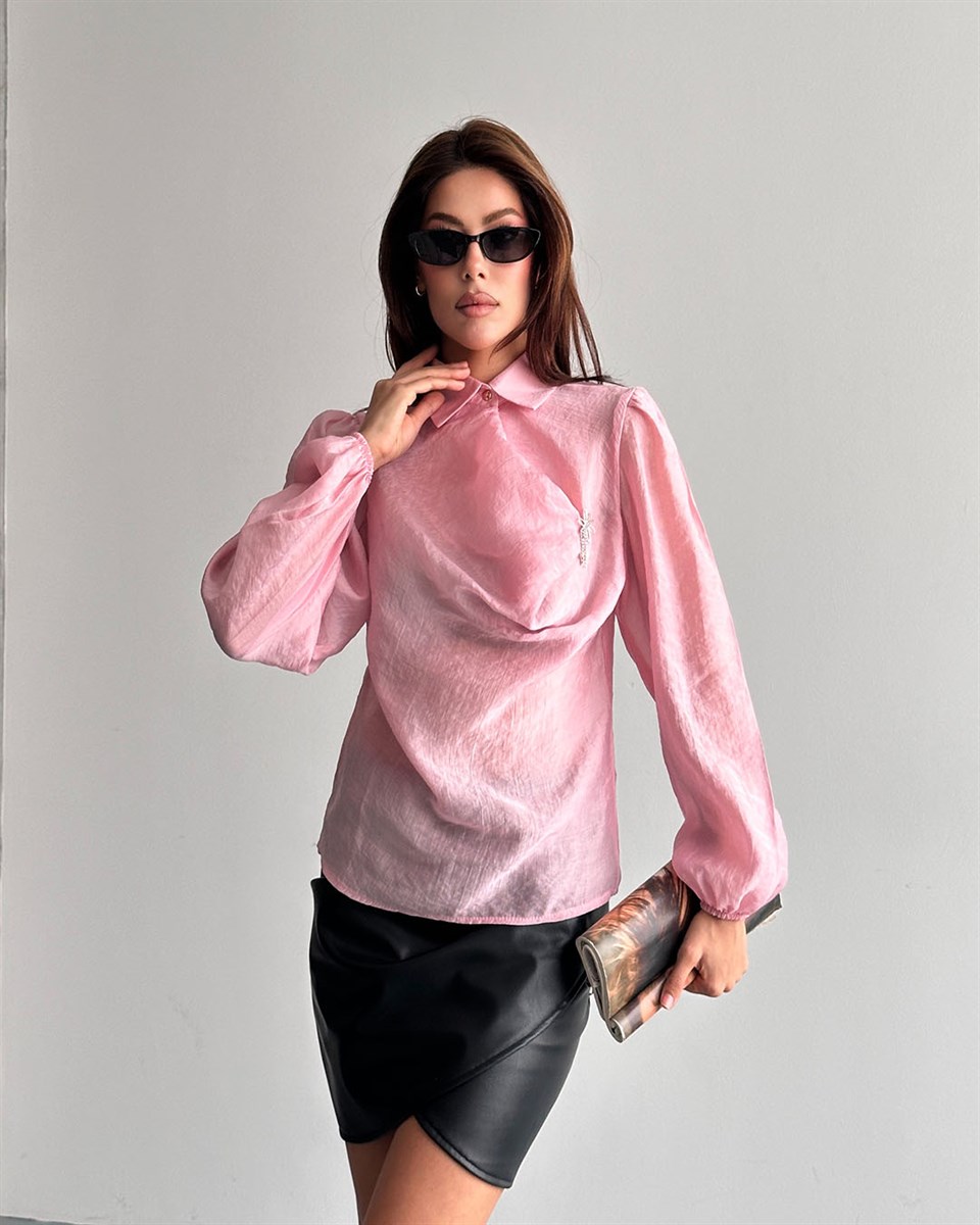 Elora Broş Detaylı Pudra Gömlek Bluz