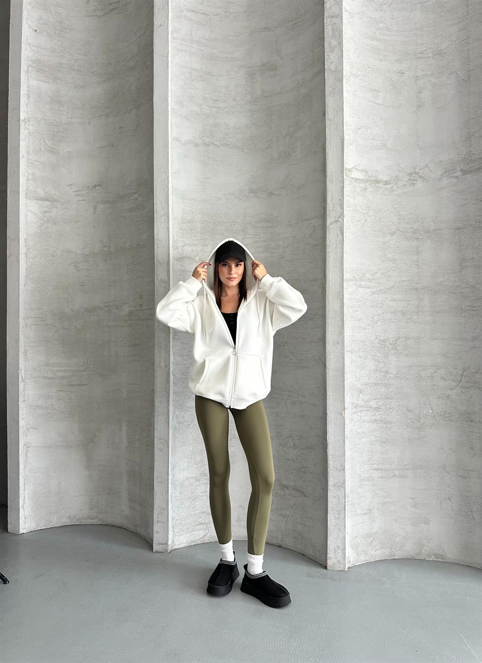 Fermuarlı Kapüşonlu Oversize Beyaz Hırka