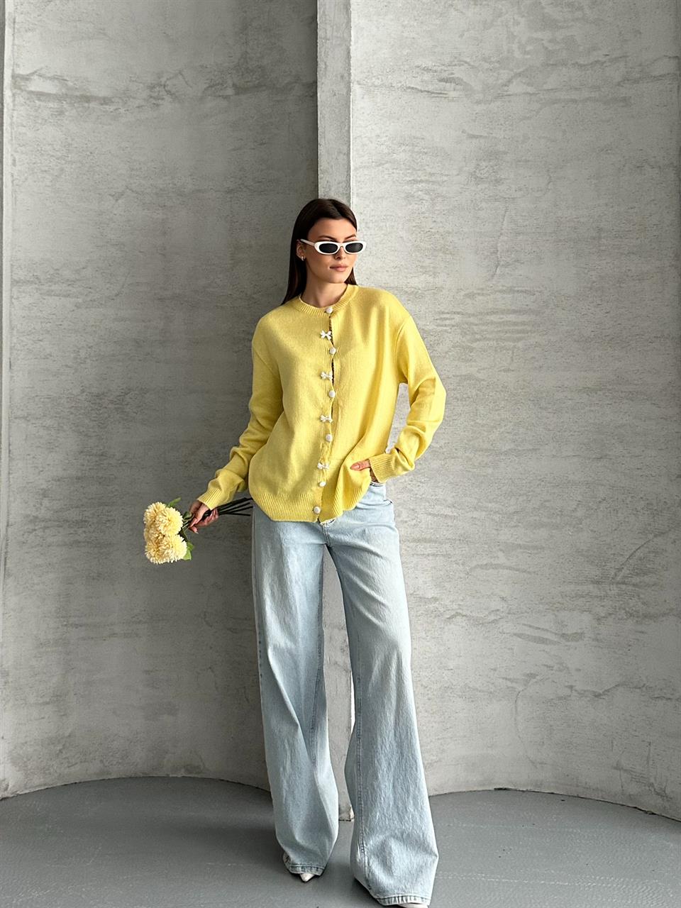 Fiyonk Düğmeli Sarı Triko Hırka