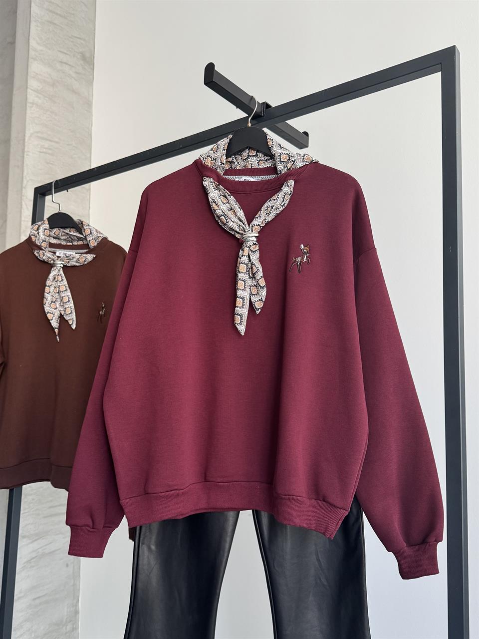 Fularlı Bordo Sweatshirt