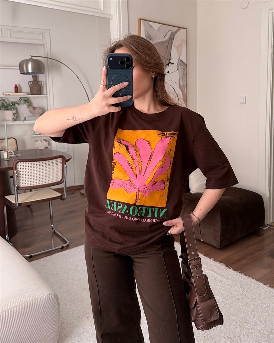 Grafik Baskılı Oversize Kahverengi Tişört