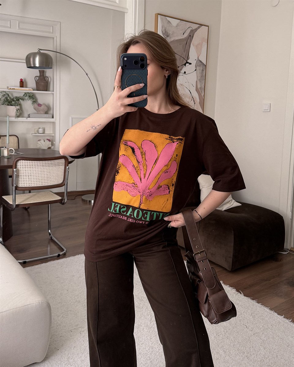 Grafik Baskılı Oversize Kahverengi Tişört