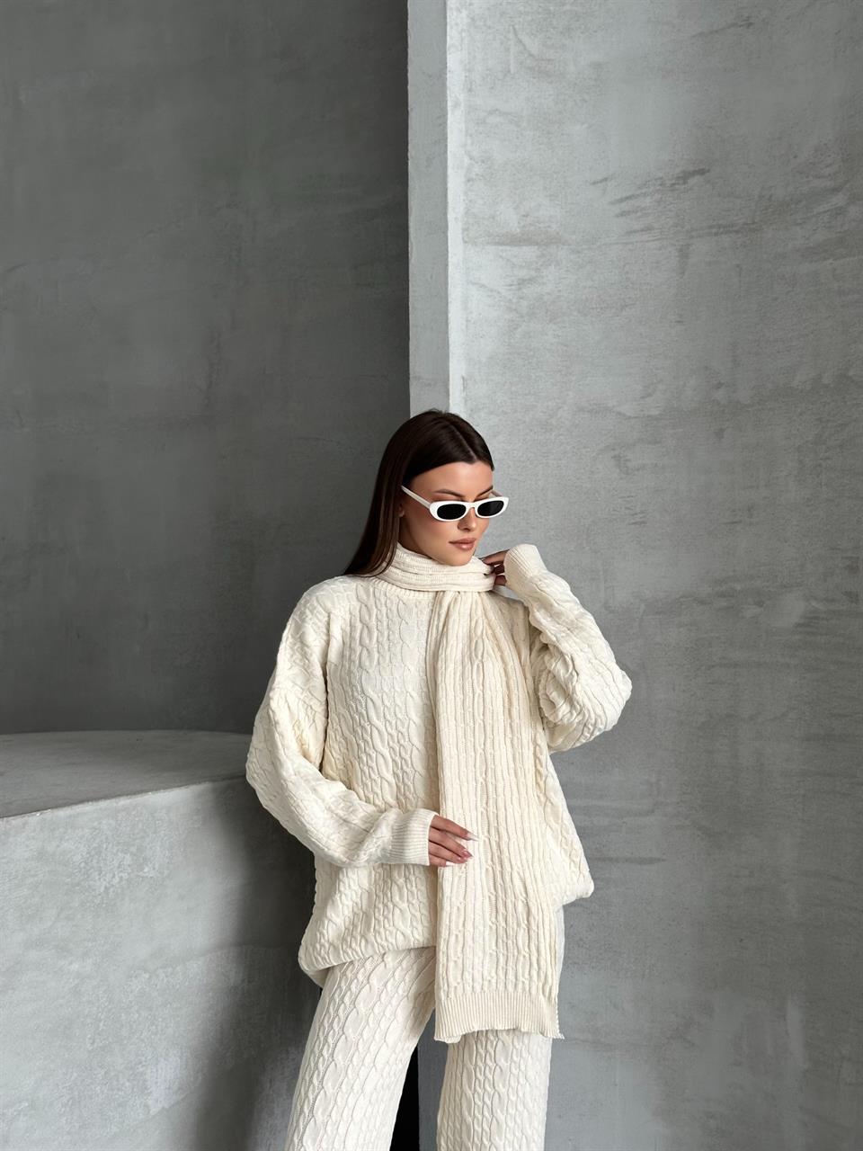 Kablo Örgü Ekru Triko Takım (Üçlü Set: Kazak, Pantolon, Atkı)