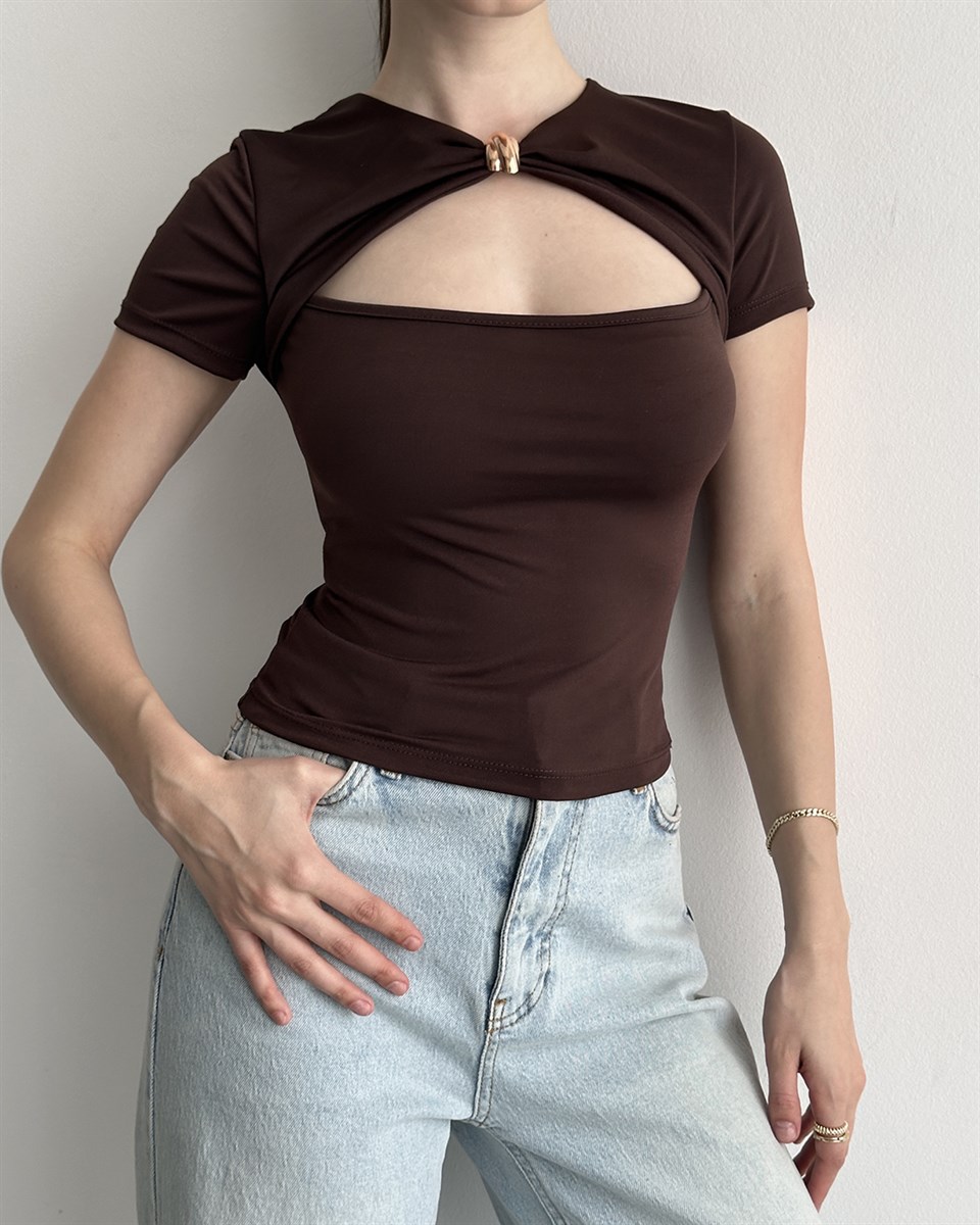 Kahverengi Pencere Detaylı Tokalı Bluz