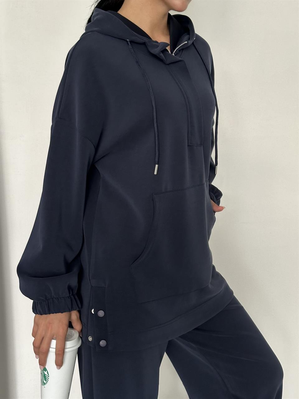 Kapüşonlu Lacivert Çıtçıt Detaylı Eşofman Takımı