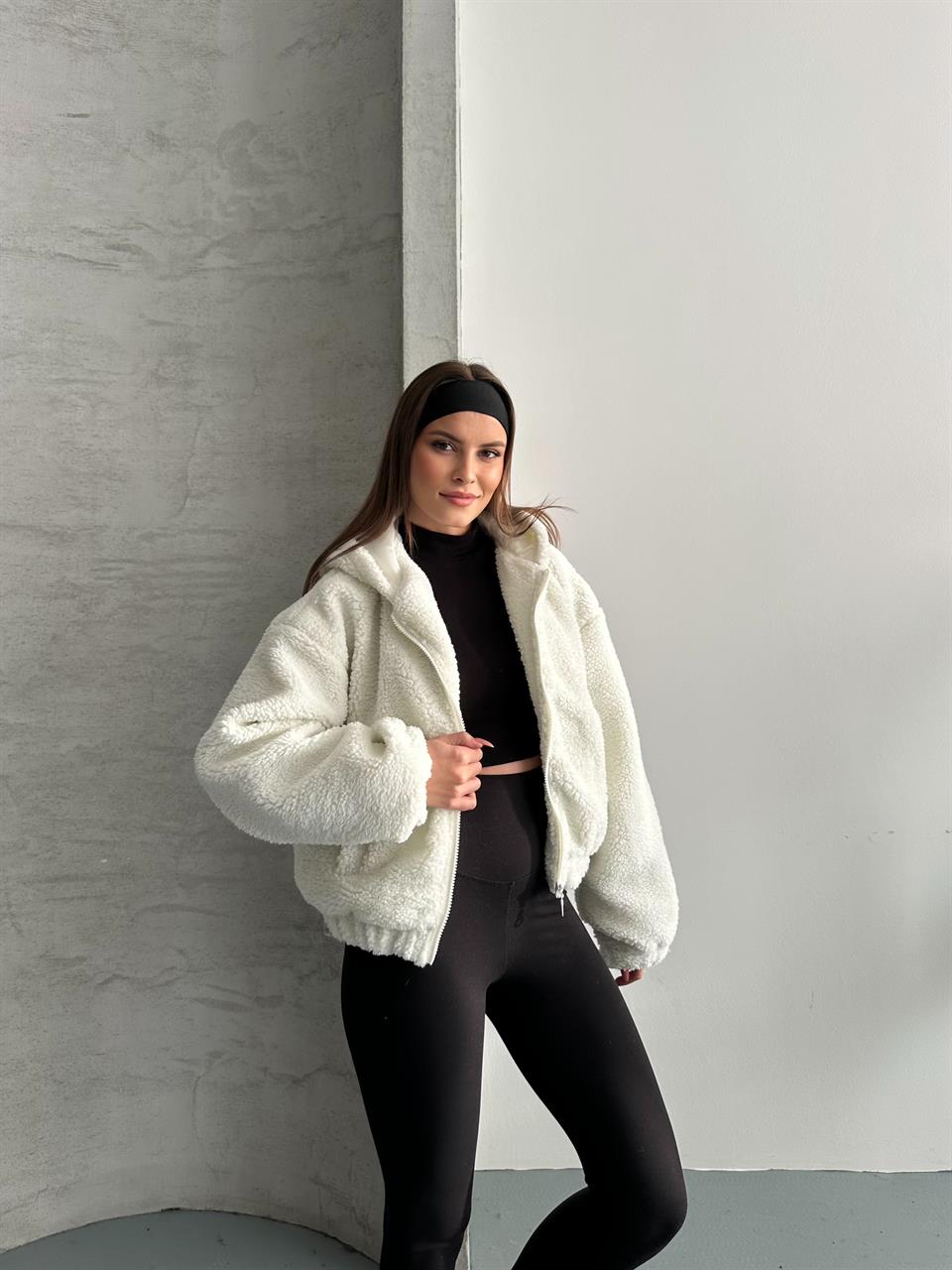 Kapüşonlu Teddy Beyaz Peluş Mont