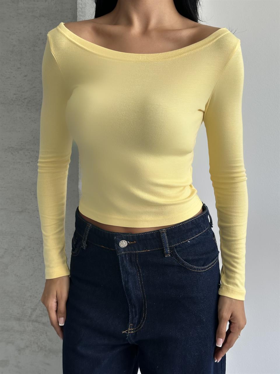 Kayık Yaka Uzun Kollu Sarı Bluz