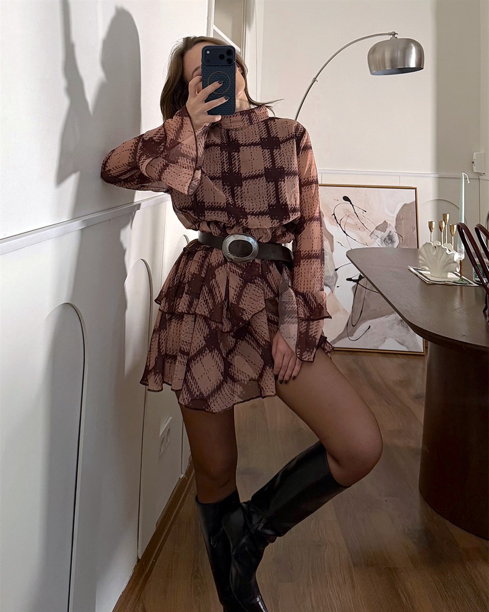 Kemerli Ekose Volanlı Mini Elbise