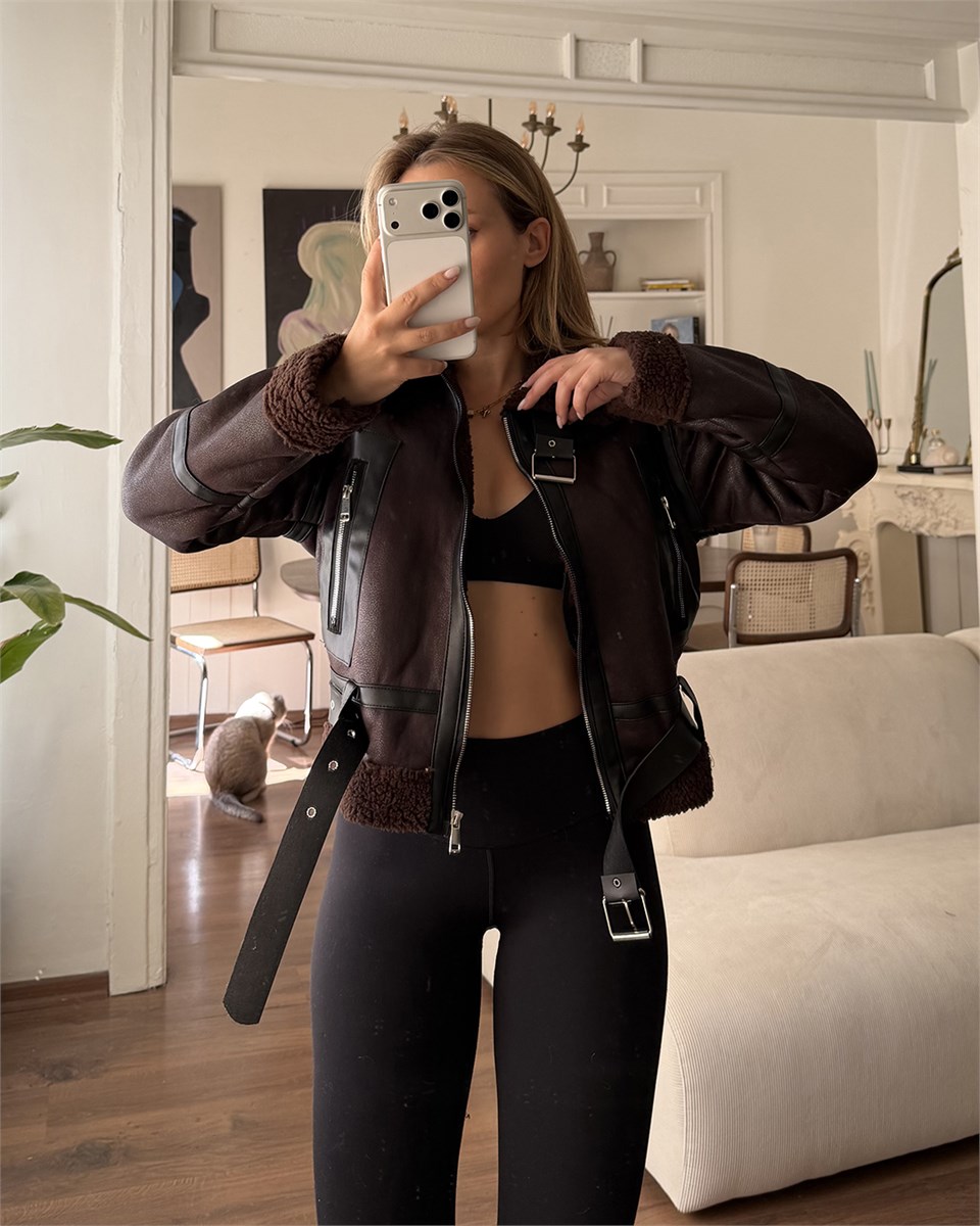Kemerli Peluş Astarlı Crop Kahverengi Ceket